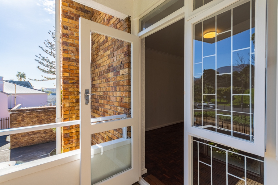 2 Bedroom Property for Sale in Wynberg Upper Western Cape